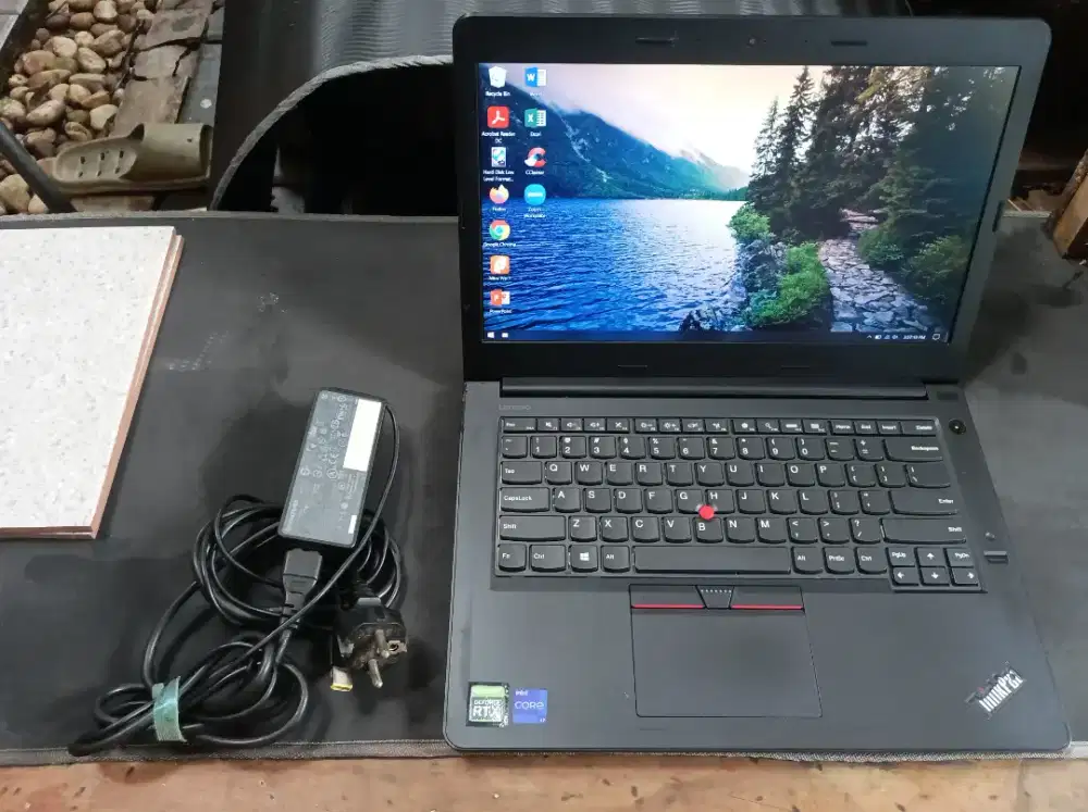 Laptop Gaming Lenovo Thinkpad E470 Core i7 Dual Vga Nvidia