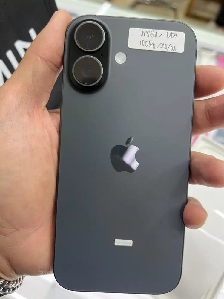 Iphone 17  256 ibox garansi panjang feb 2027