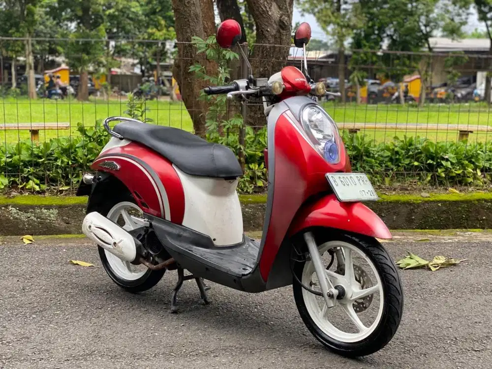 Honda Scoopy 2011 Karbu