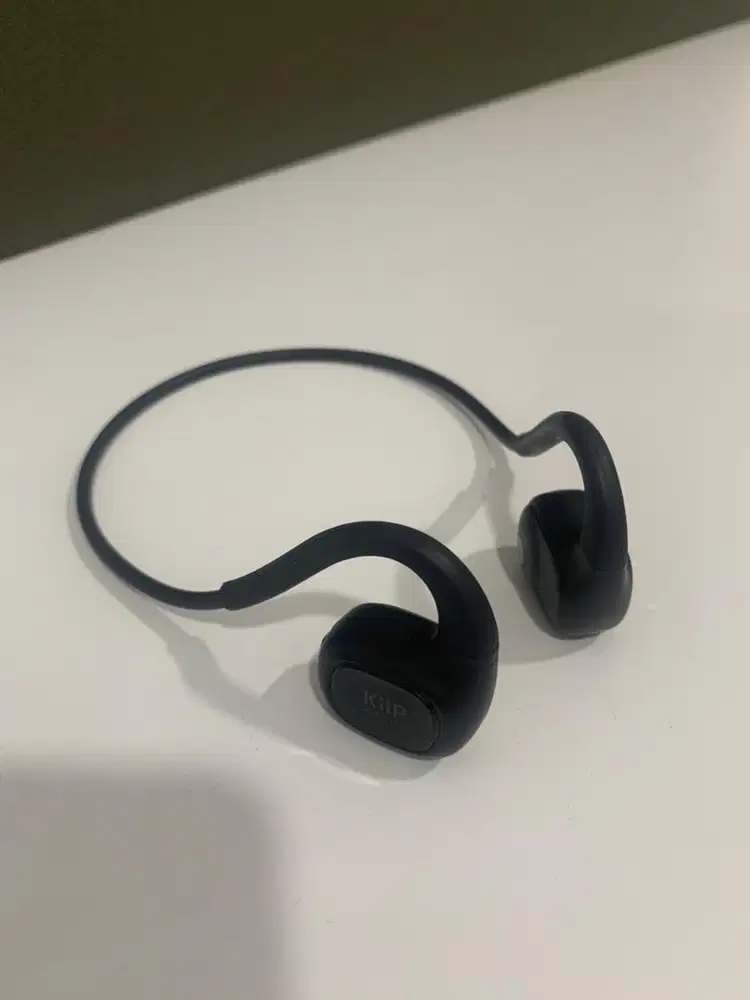 Earphone bluetoth berek keep