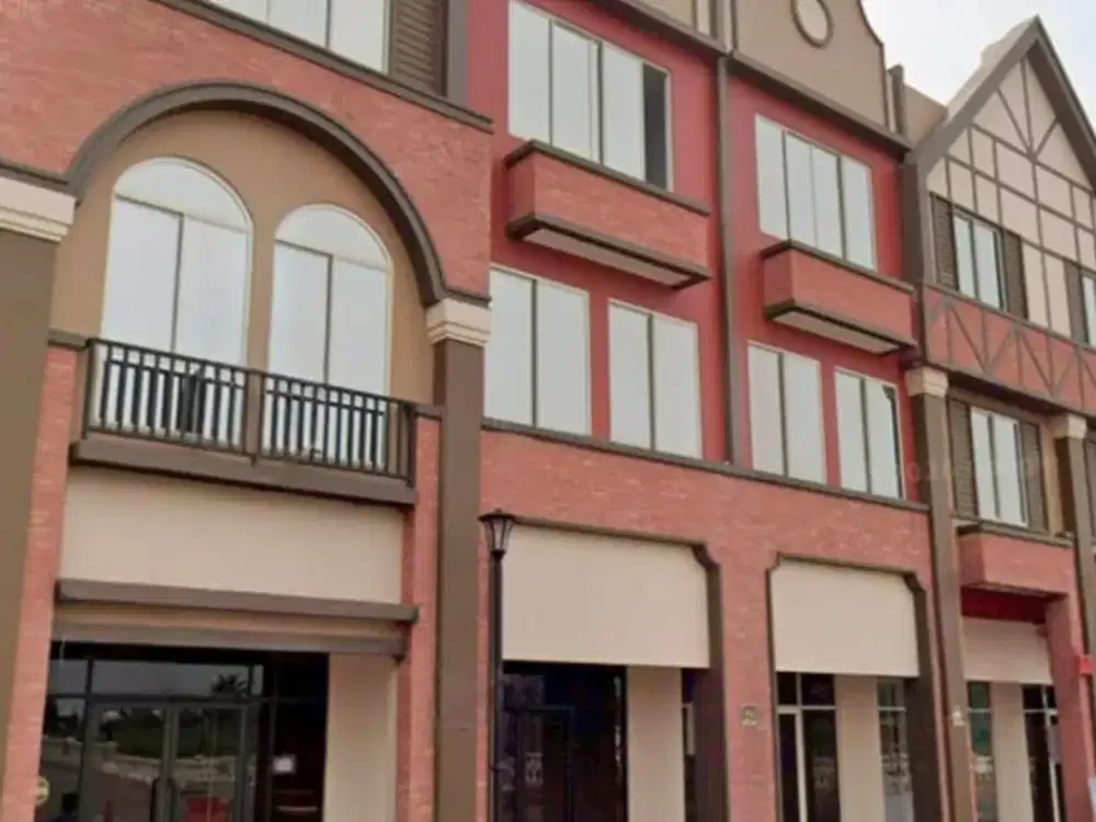 Di jual murah ruko lariviera pik 2