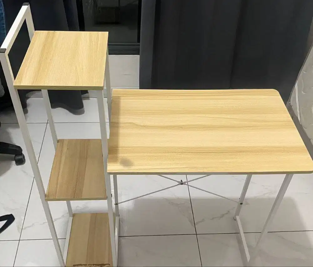 Gratis Meja Belajar Bekas (Masih Bagus)