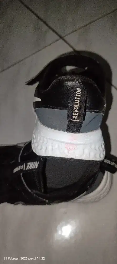 Sepatu Ori Nike anak preloved