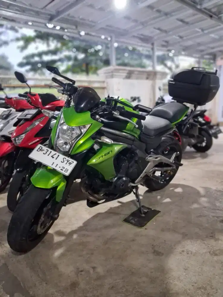 (B) Kawasaki Ninja ER-6N Tahun 2012