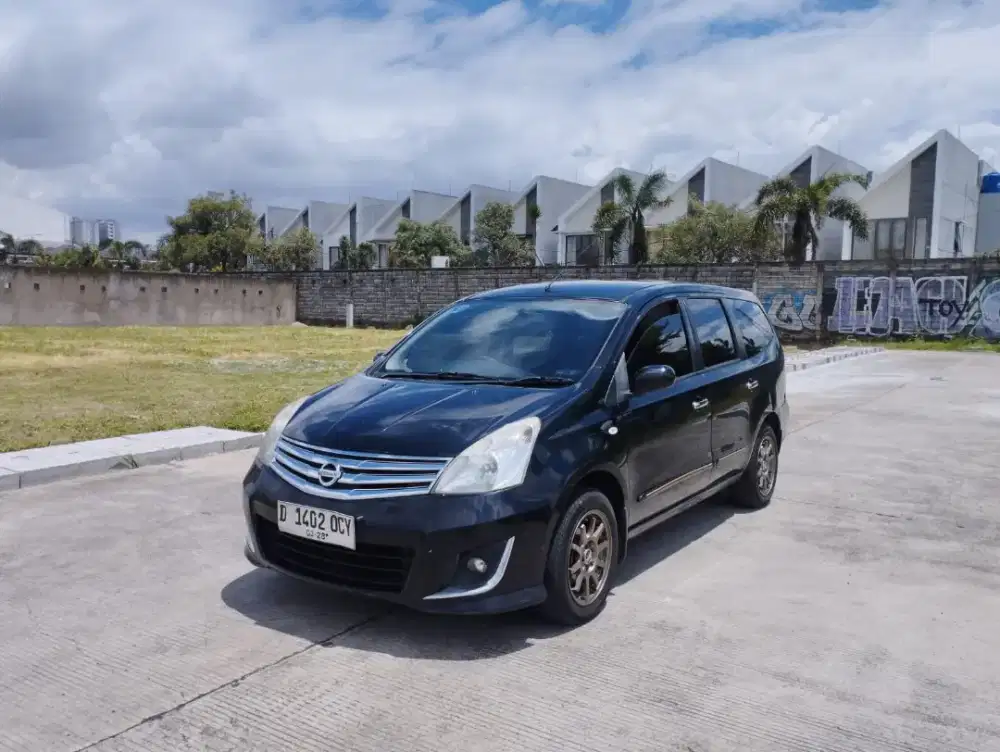 NISSAN LIVINA XV 1.5 MANUAL 2012
