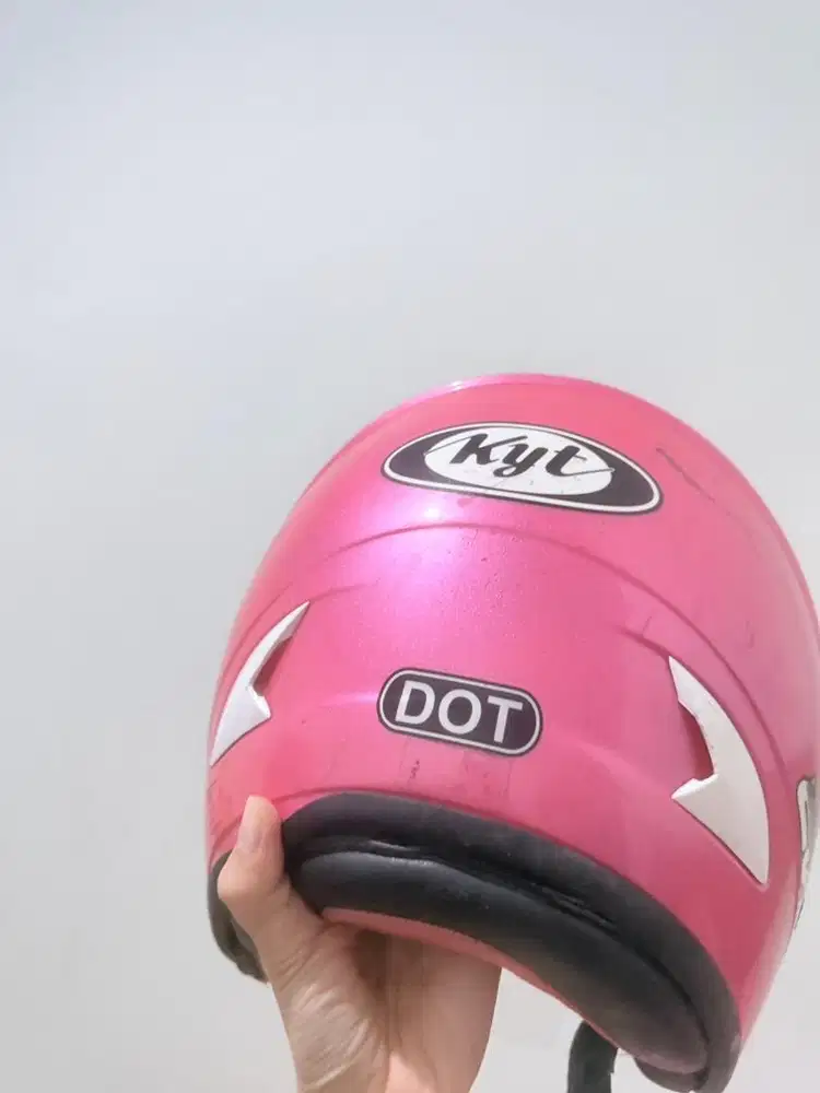 Helm KYT pink preloved