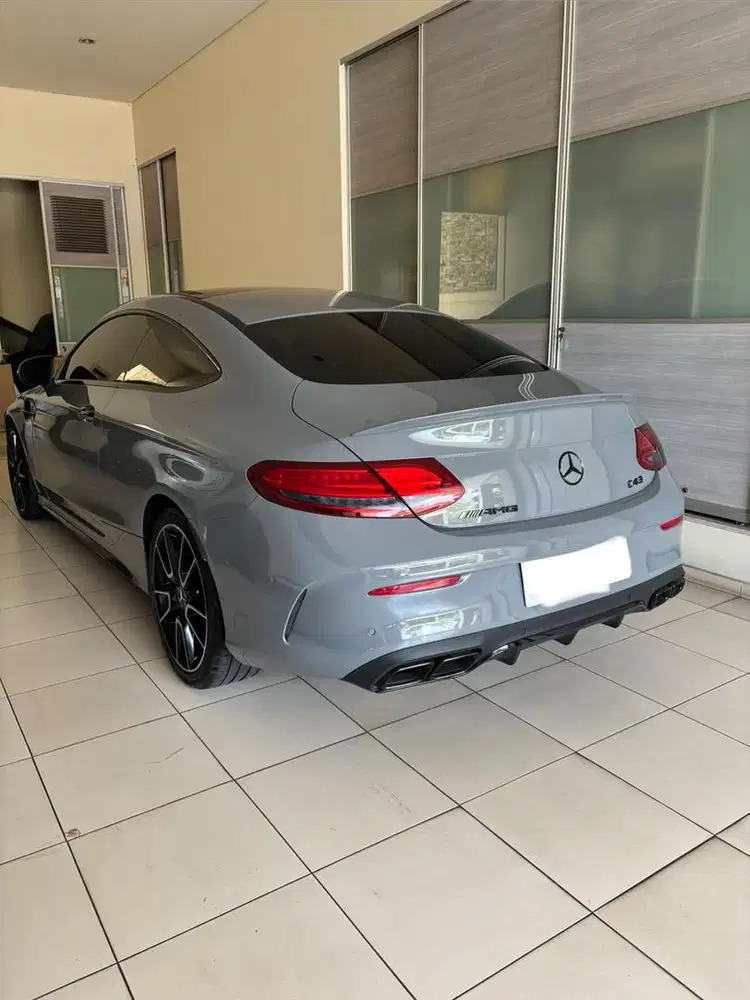 C43 AMG Full Option 2017 LOW KM