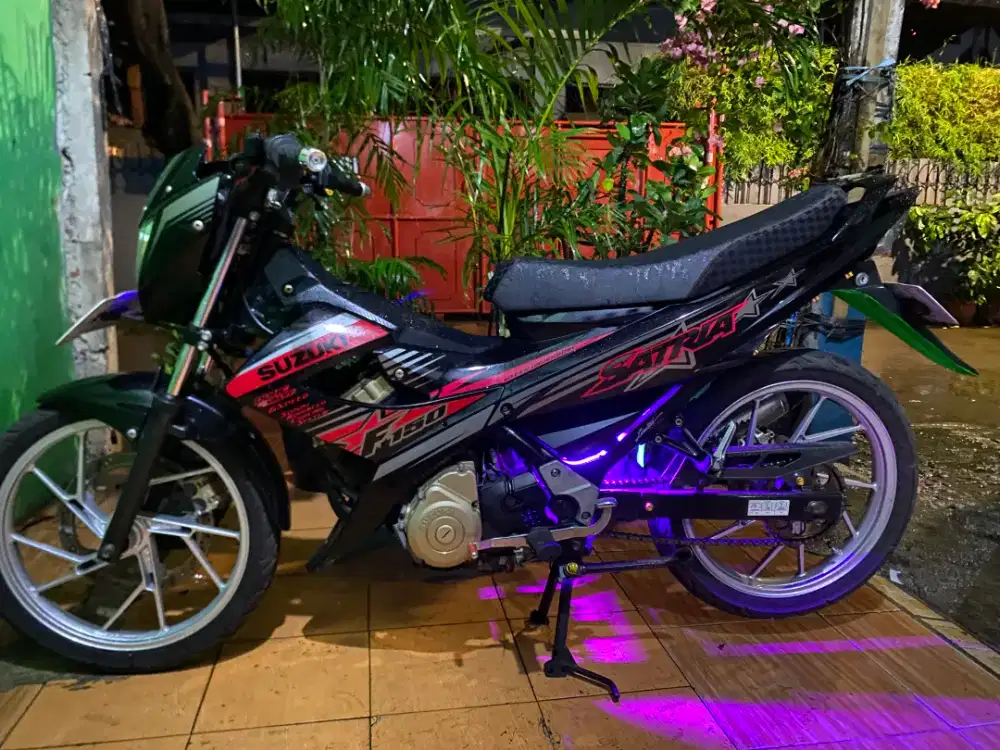 Satria facelit 2015 hitam