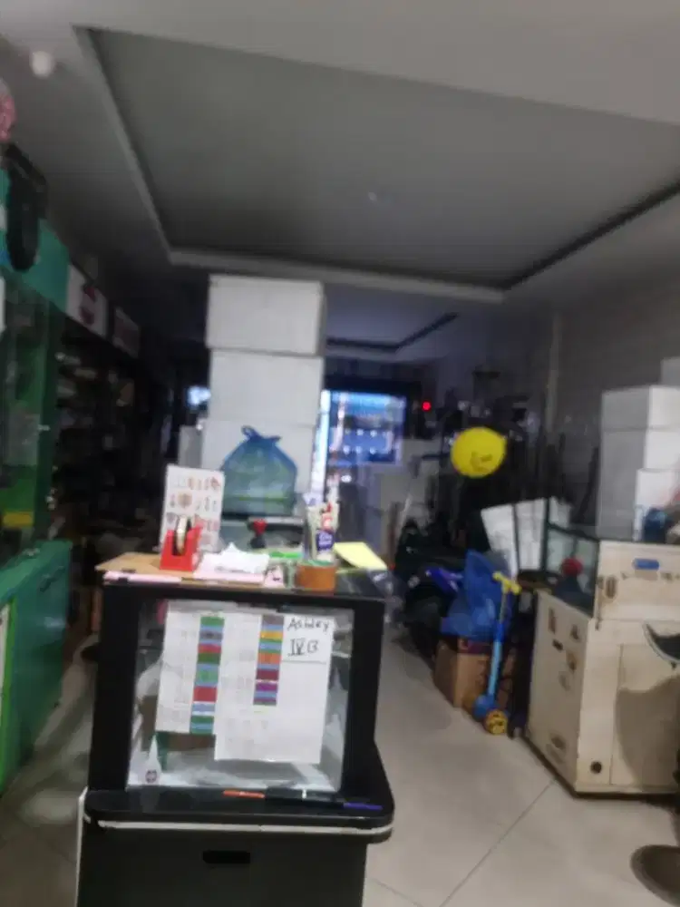 Jaga toko daerah peunayong, cewek diutamakan