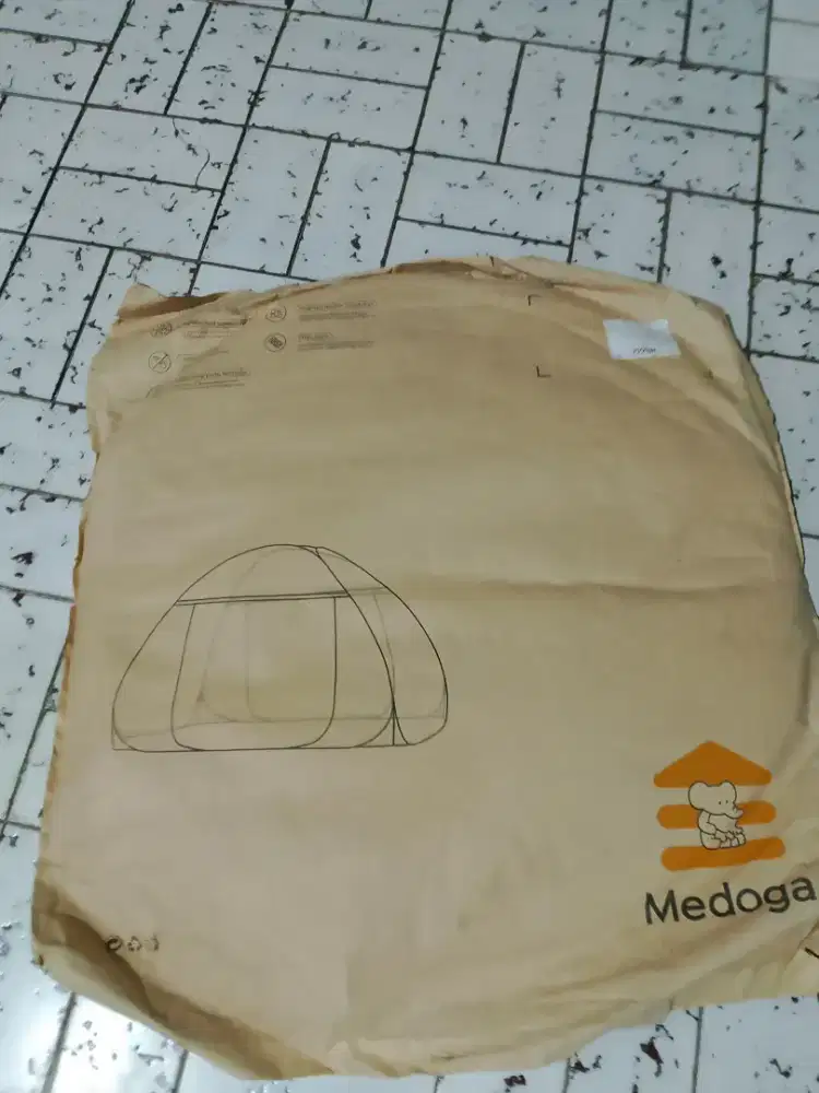 Kelambu lipat medoga