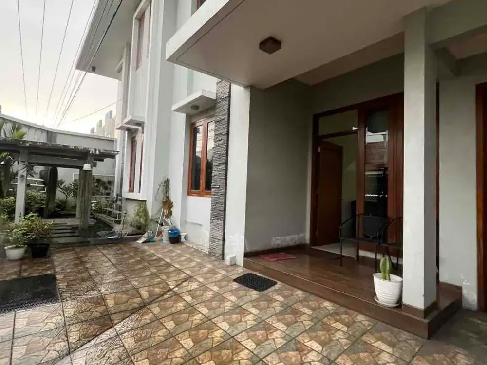dijual rumah mewah disolo