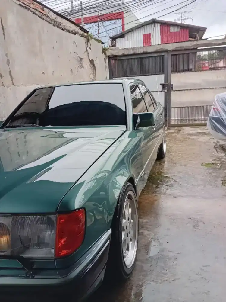 Bengkel cat dan salon mobil