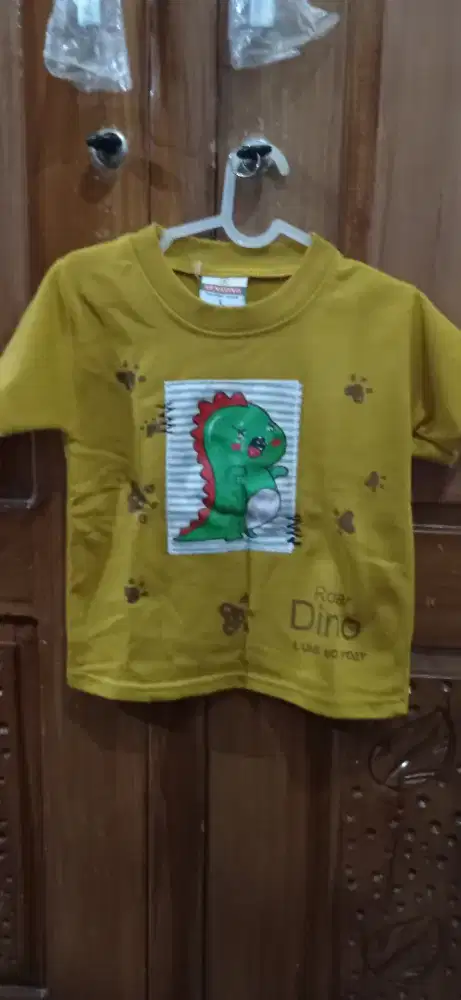 Baju dino sehari hari