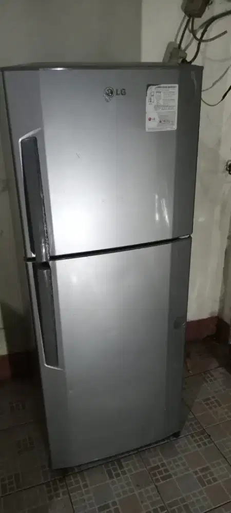 Jual kulkas Sharp 2 pintu normal orian