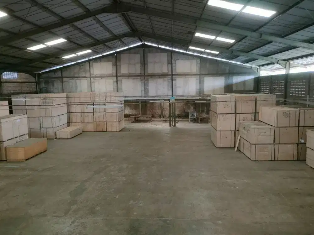 DISEWAKAN CEPAT GUDANG INDUSTRI+KANTOR 1800M2 AKSES KONTAINER 40FT