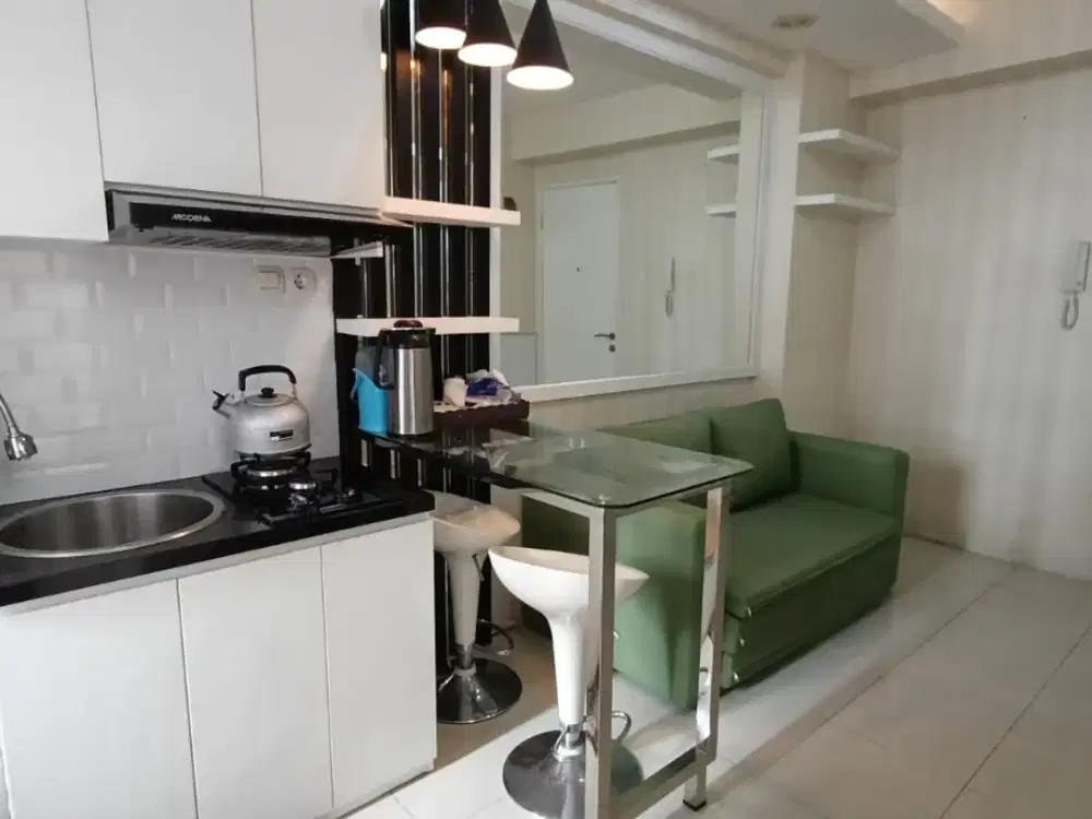 sewa 2 kamar atas mall full furnish apt bassura city