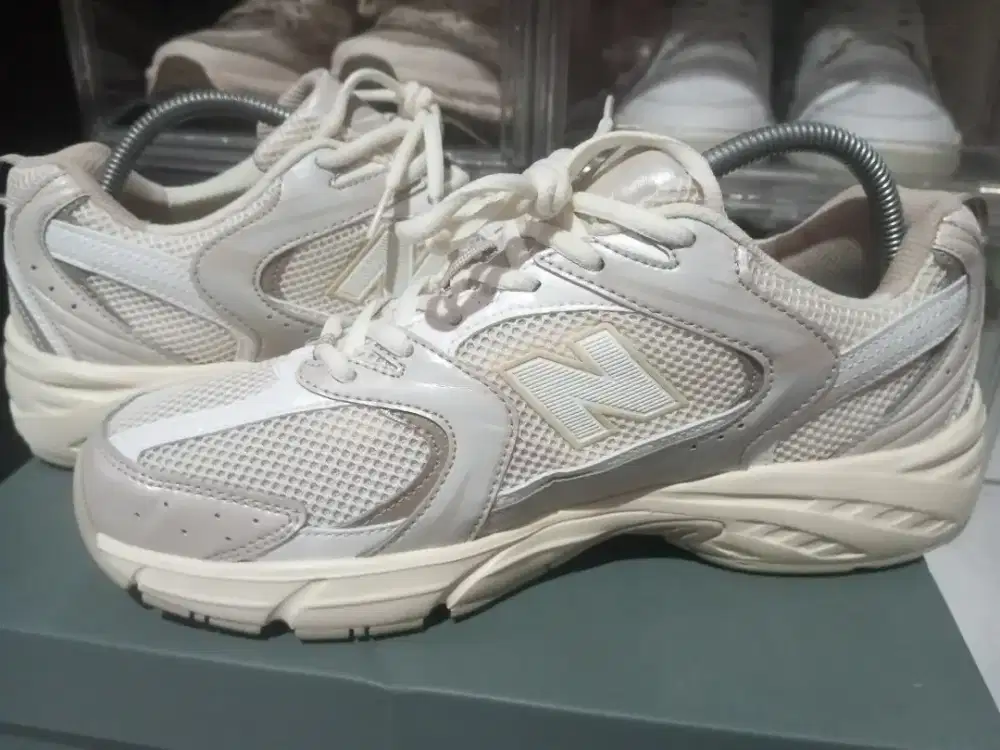 Dijual Murah Sepatu merek NB