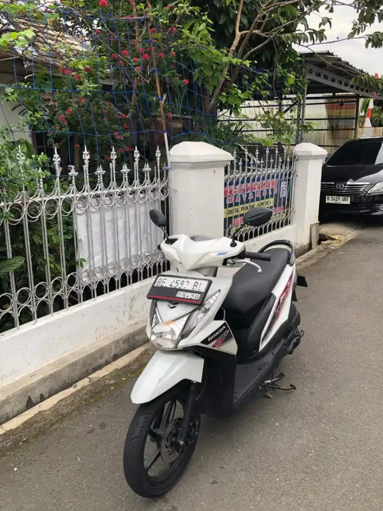 BEAT FI TERBAIK 2014 Pajak Hidup