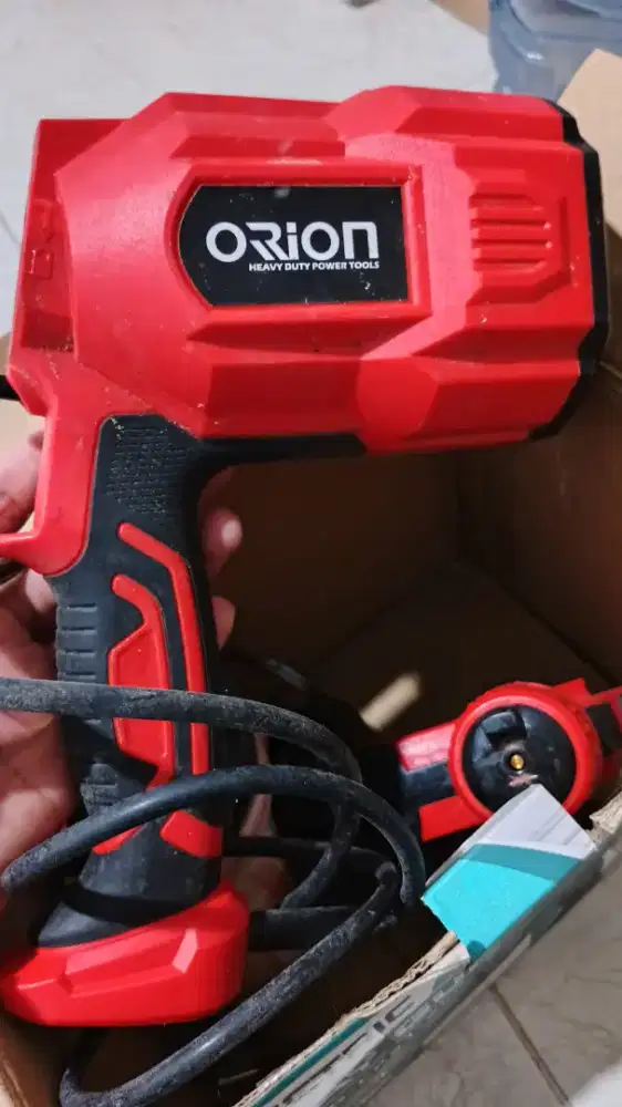 Spray Gun (untuk mengecat)