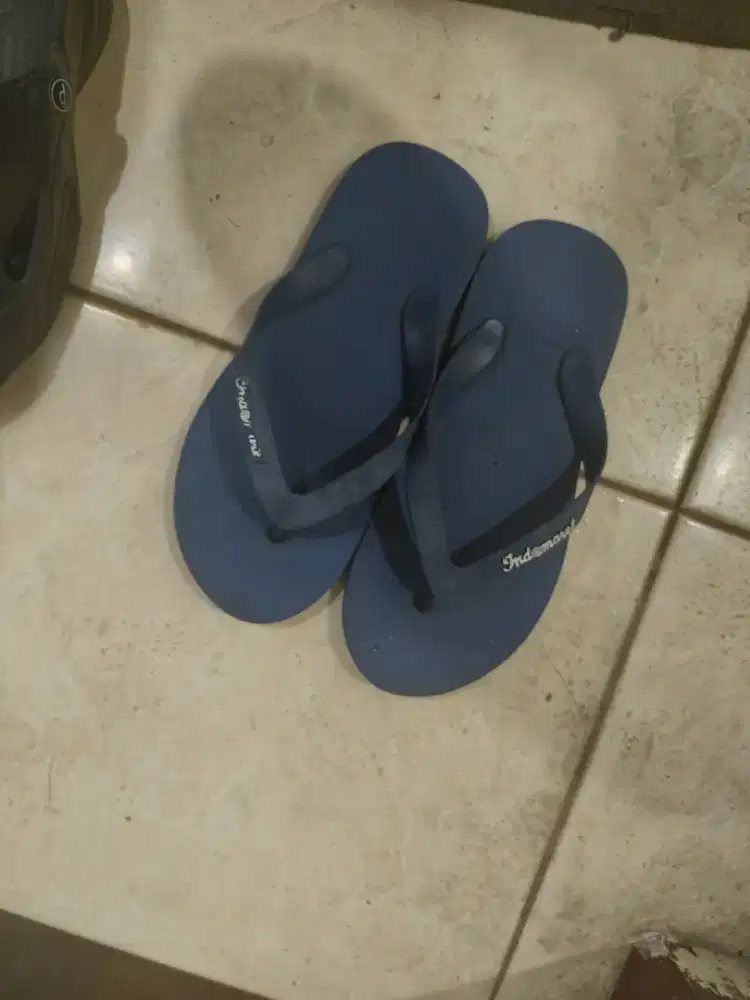 GRATIS! SANDAL JEPIT BIRU