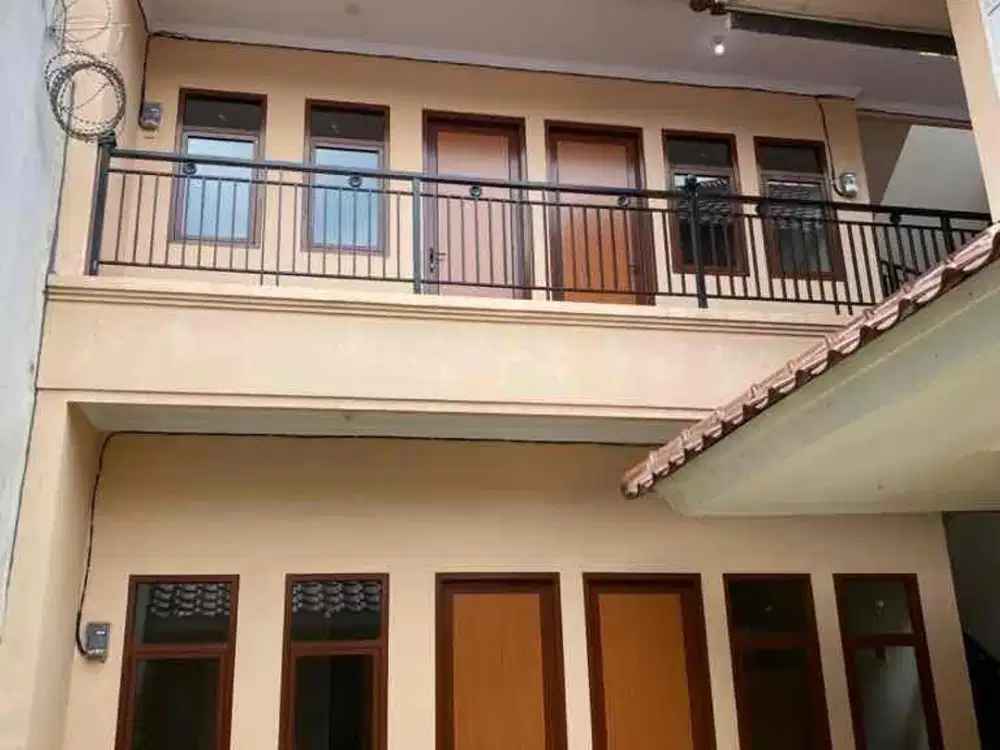 Dijual cepat rumah kost 3 lantai di kebagusan jakarta selatan