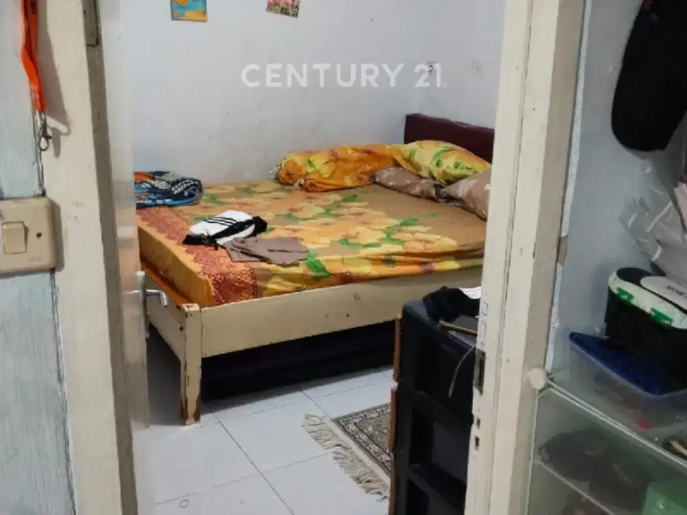 Rumah Di  Pinggir Jalan Bisa Untuk Tempat Usaha