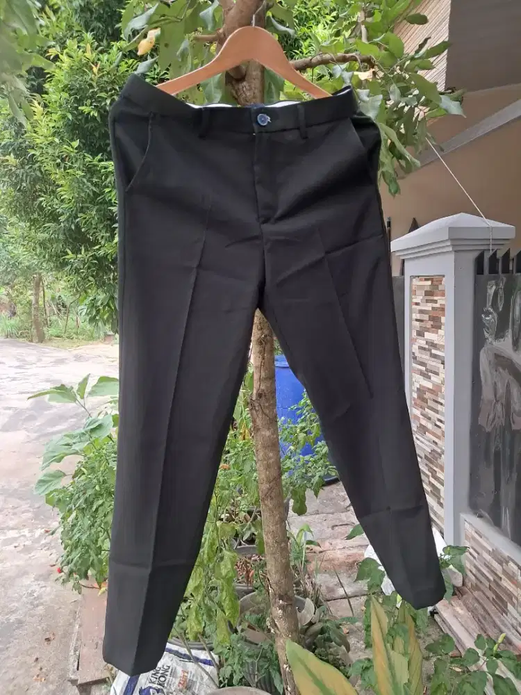 CELANA ANKLE CLASSIC HITAM