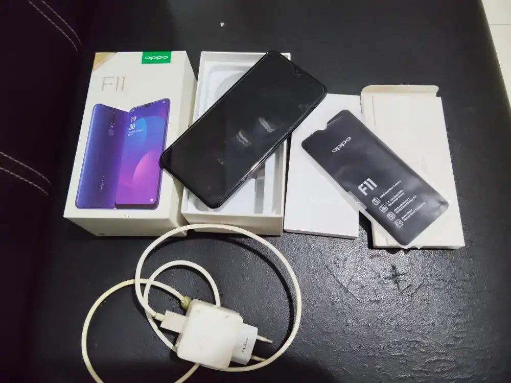 OPPO F11 DIJUAL FULL SET TANGAN PERTAMA