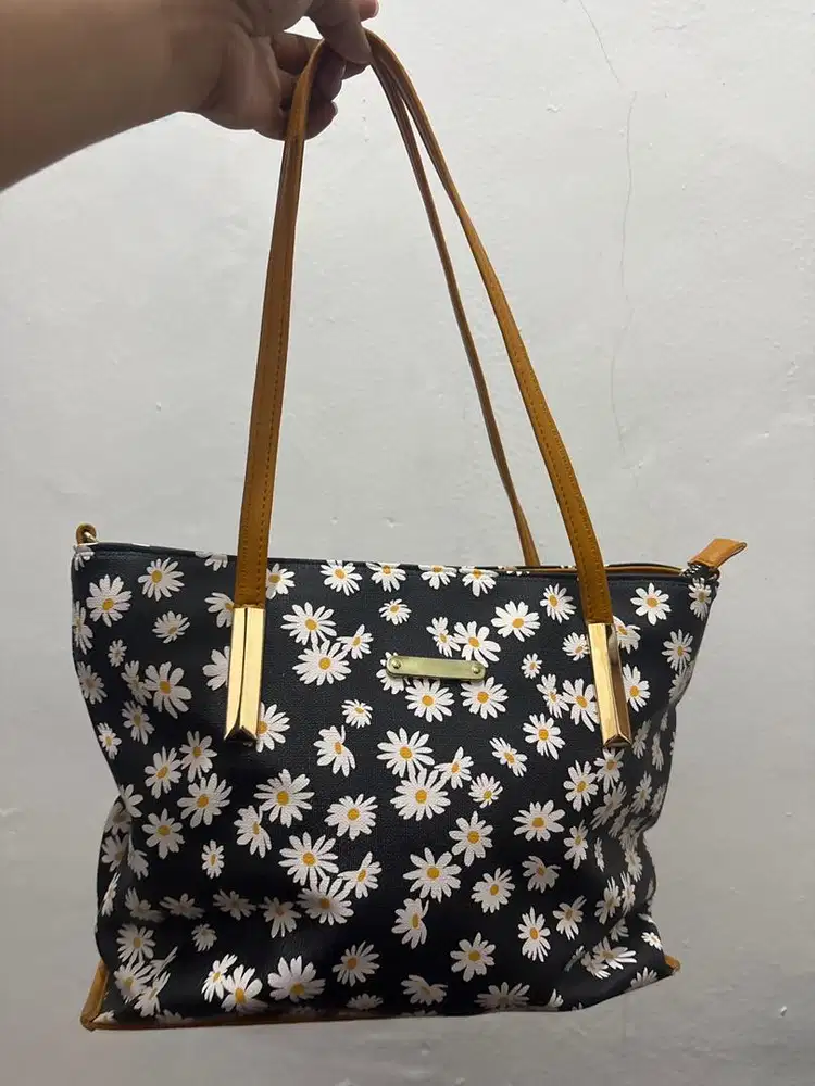 Edisi lebaran, tas gratis untuk pacar, istri, atau teman wanita