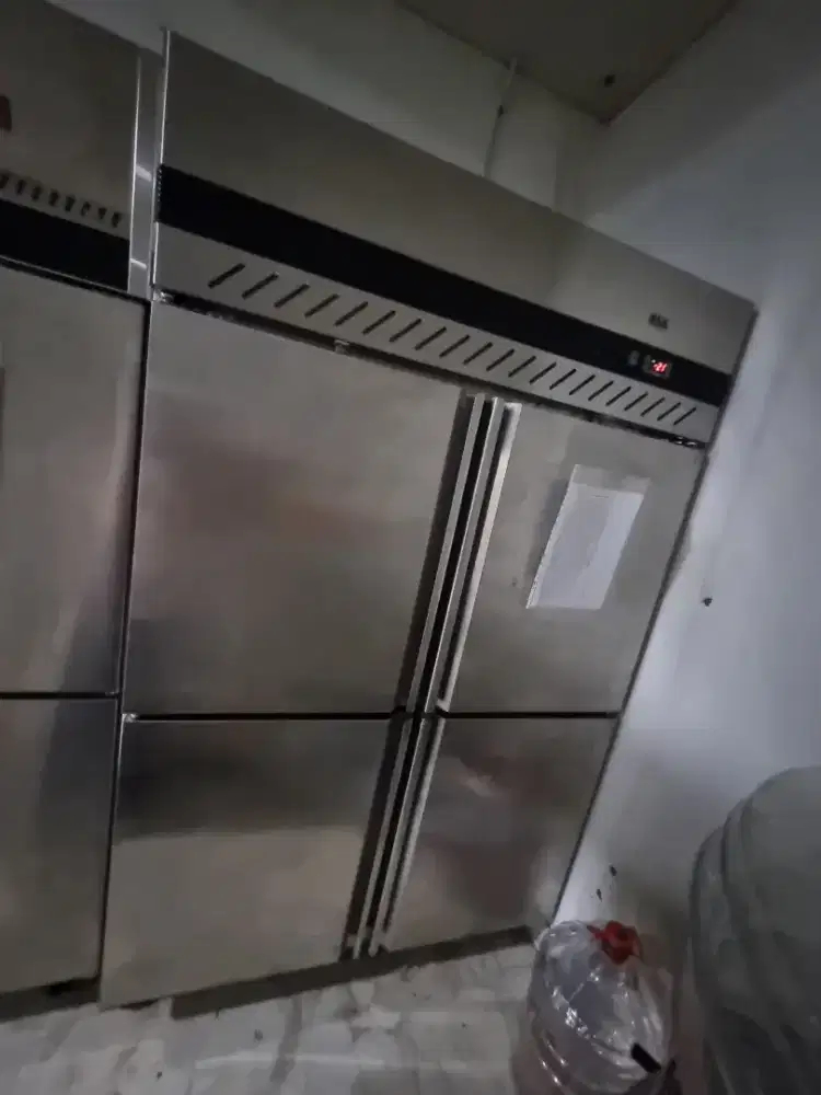 Baru pake 3bulan 15jt nego RSA FREEZER 4D XRF 1000