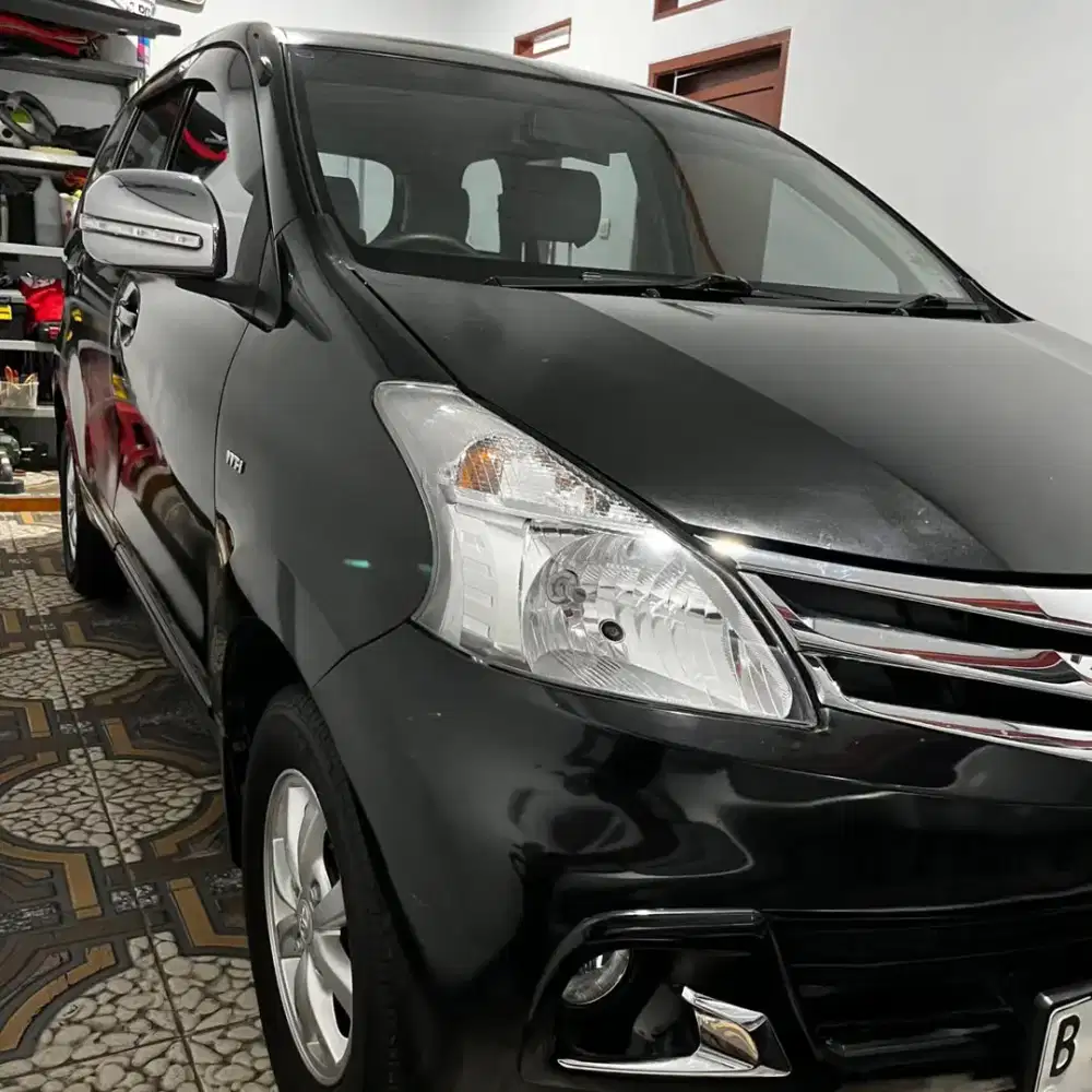 TOYOTA AVANZA G 2015 MT LOWKM