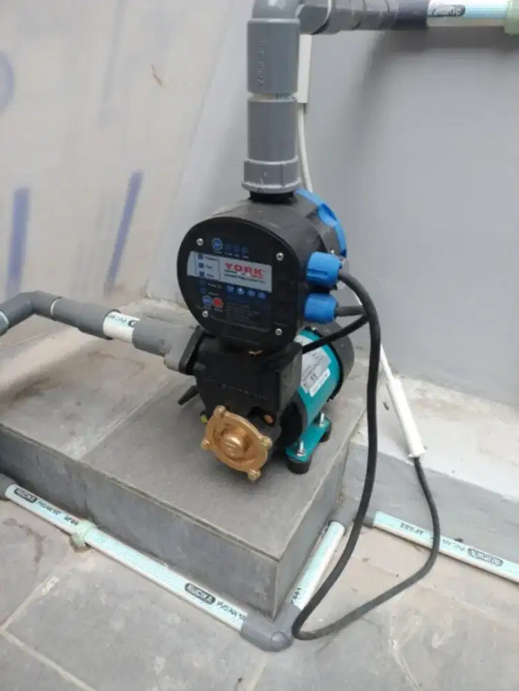 Tukang ledeng Pipa mampet/saluran tersumbat pasang Pompa/Tandon air