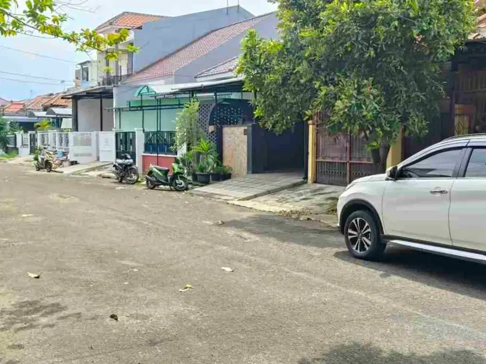 Dijual Cepat Harga Dibawah Pasaran Rumah Boulevard Hijau Harapan Indah Bekasi
