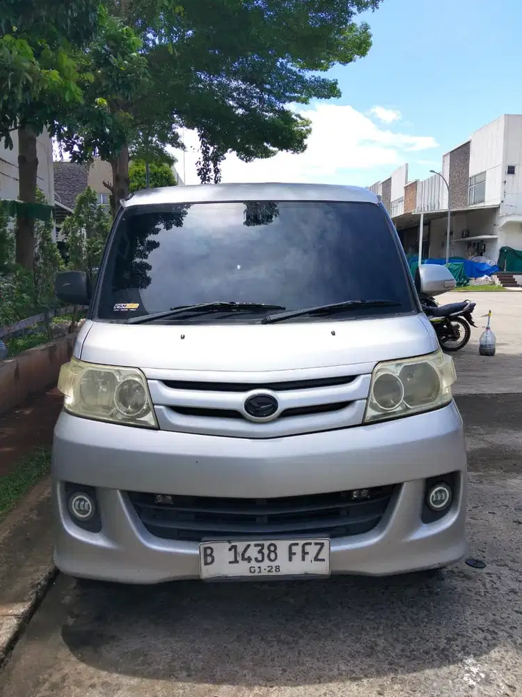 Daihatsu Luxio 2012 Bensin