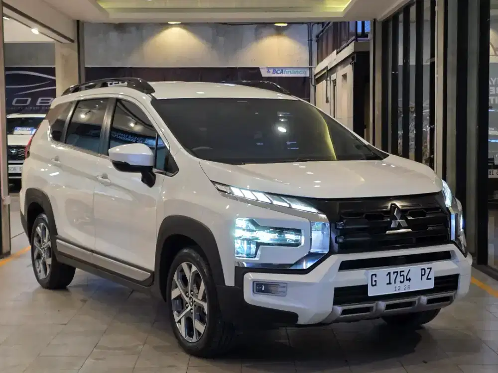 KM 4RB Xpander Cross premium package 2023