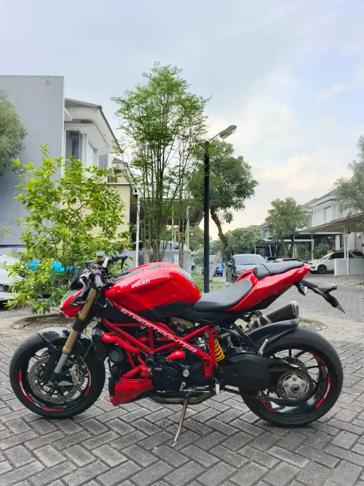 Dijual Ducati Streetfighter 848 thn 2015