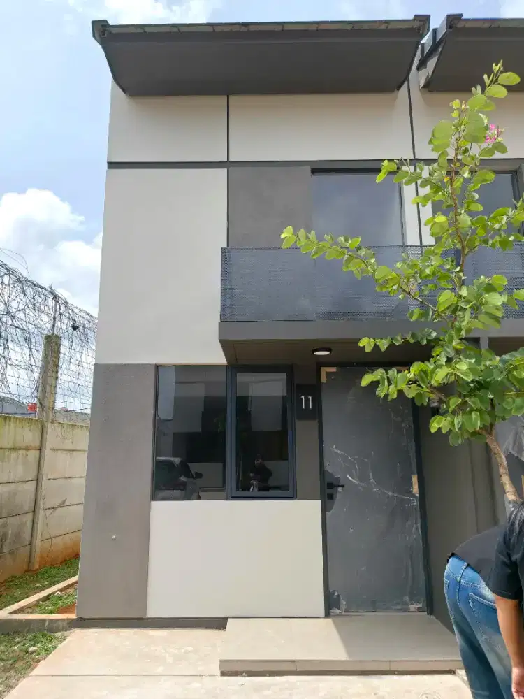 DISEWAKAN CLUSTER PARK SERPONG XYZ CHARM PERTAHUN