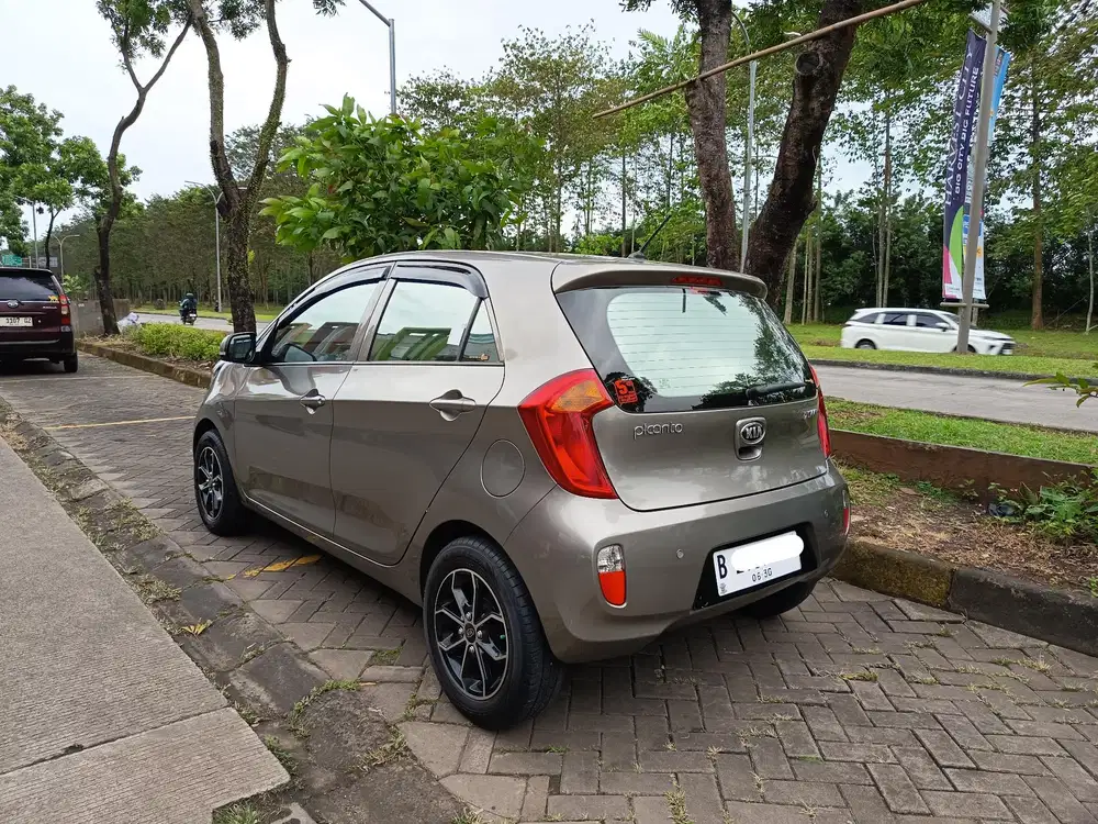 Kia Picanto 2015 Bensin