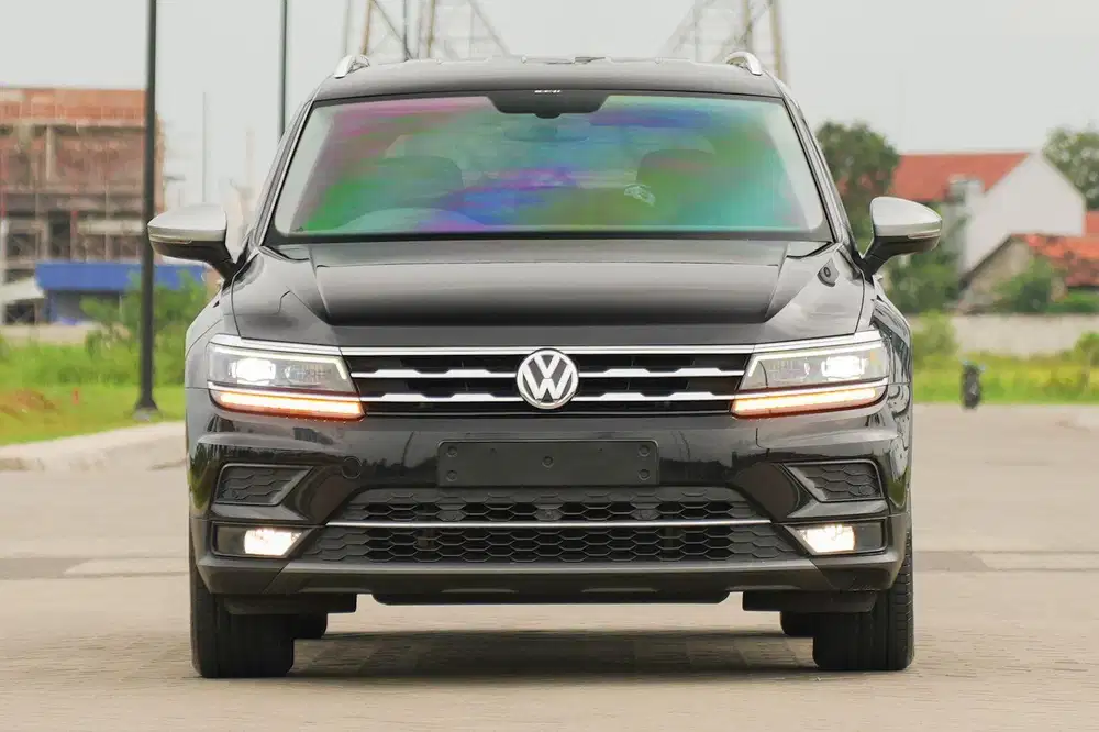 7 Seaters! VW Tiguan Allspace 1.4 TSI 2022 Black Free Service!