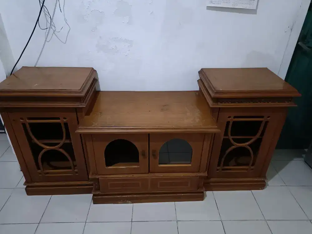 Bufet TV kayu solid