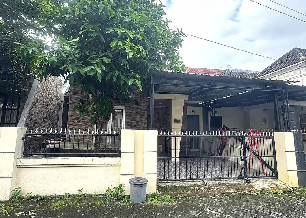 Rumah Lingkungan Perumahan di Jalan Anggajaya Condongcatur