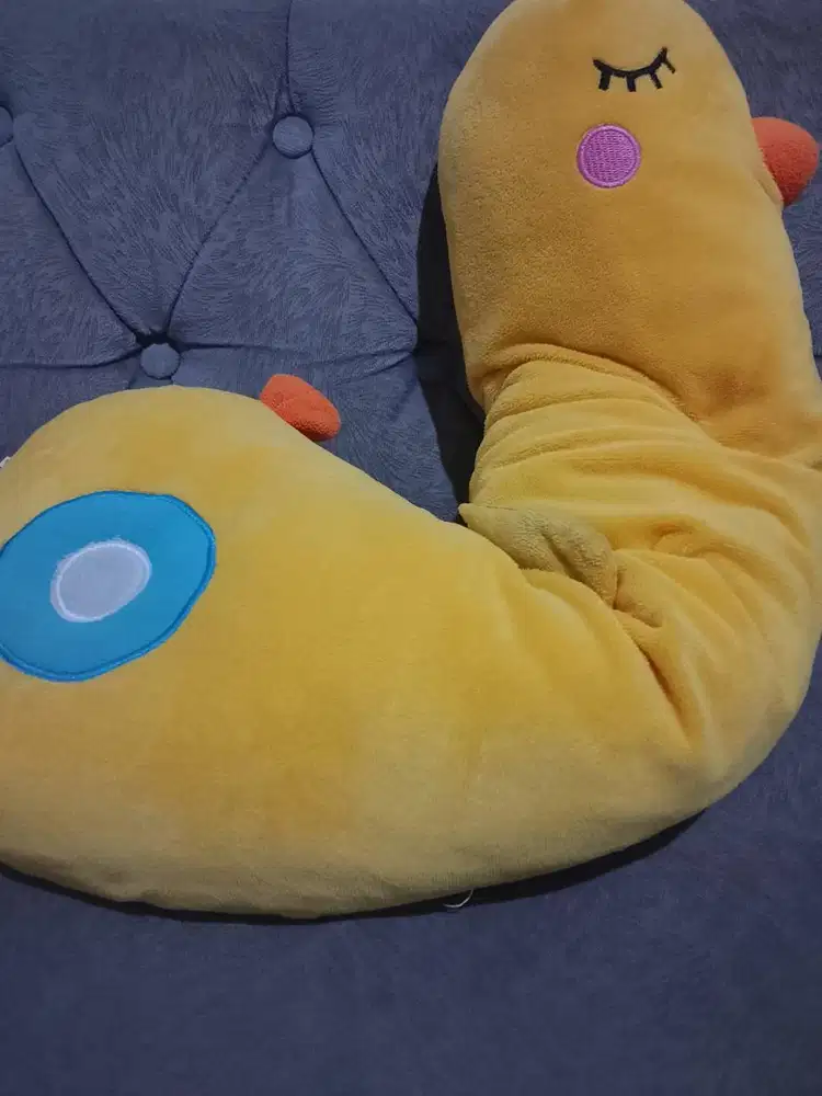 boneka ulat anak anak