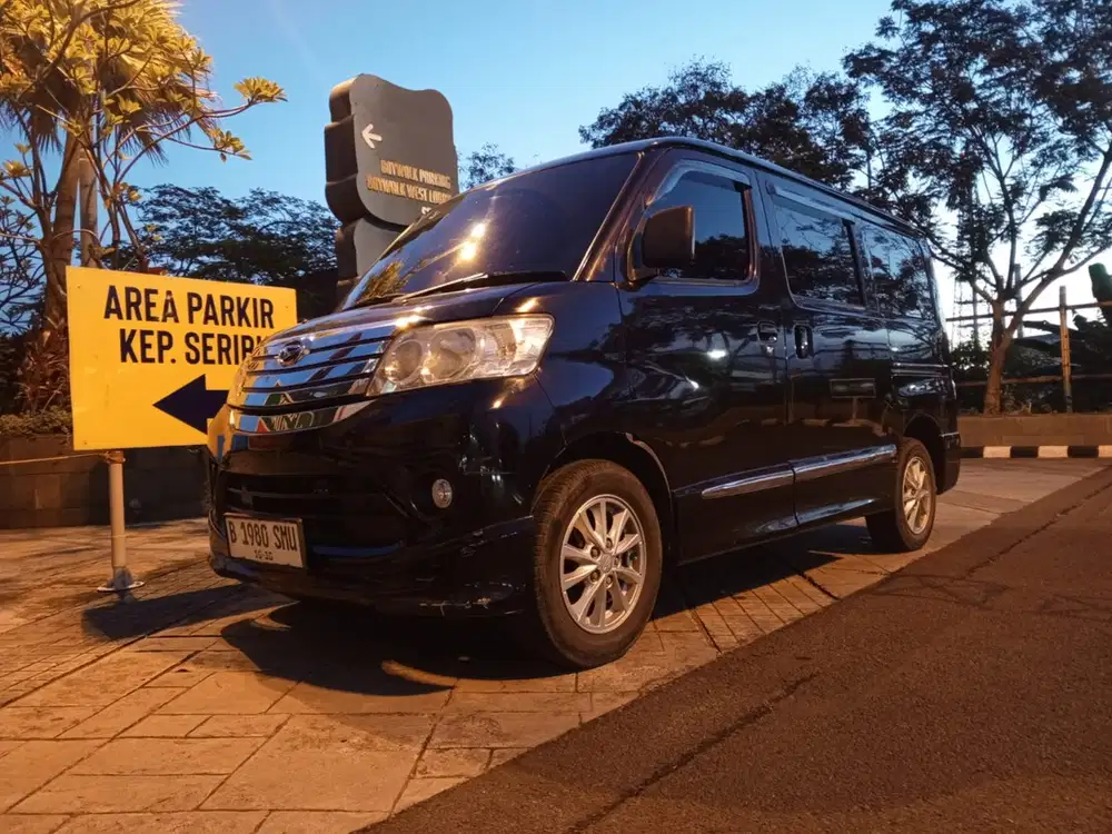 Daihatsu Luxio 2017 Bensin