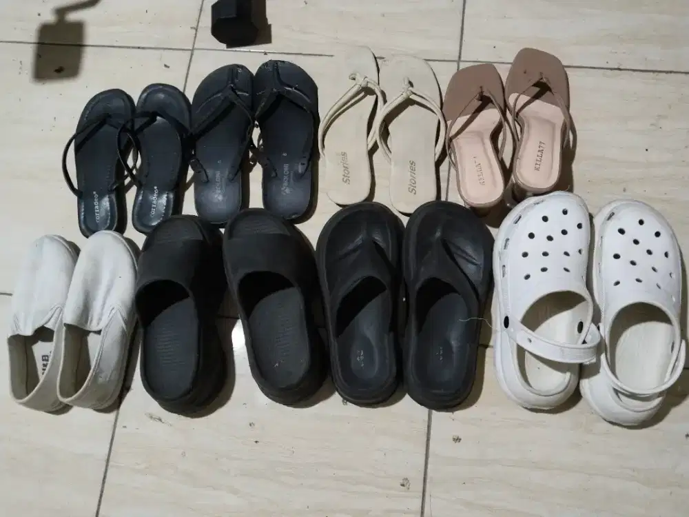 Sandal dan sepatu