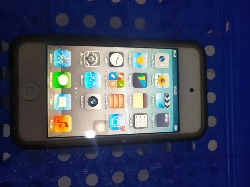 HP Apple Ipod Touch 4th Gen