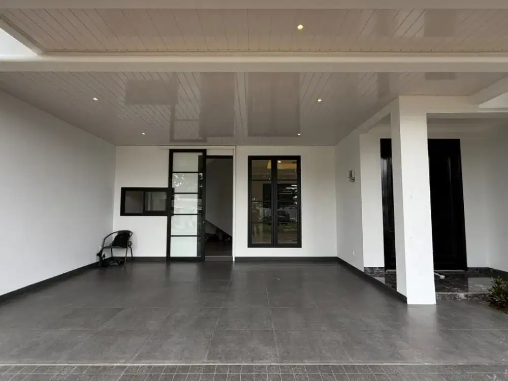 Dijual Rumah Mewah 3 Lantai Konsep Modern Tanah Luas Lokasi Dekat Tol Cibubur