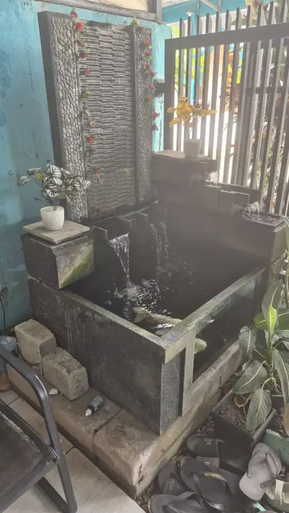 Kolam ikan dijual murah aja..ukuran 1 m ke 80 cm.