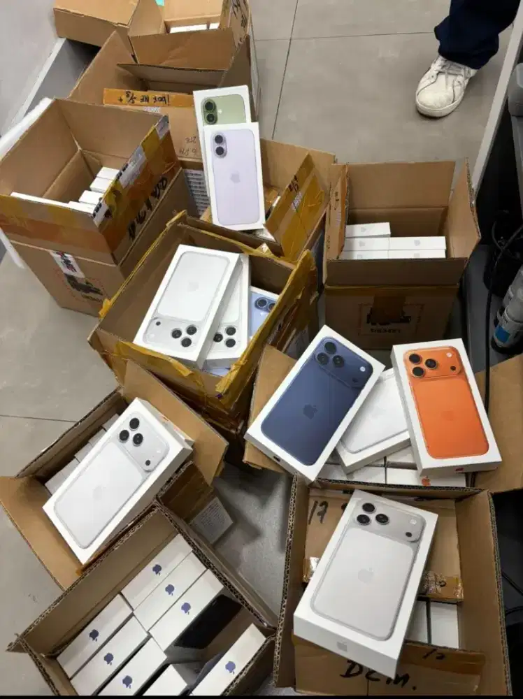 Cicilan iPhone 17promax 256gb silver garansi iBox stok terbatas