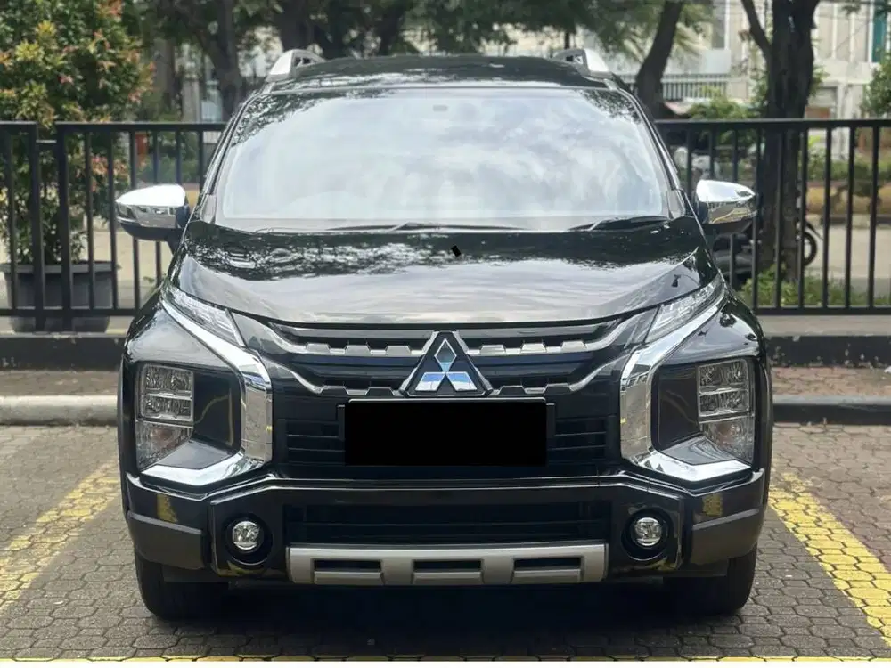 Mitsubishi Expander Cross tahun 2021 pemakaian 2022