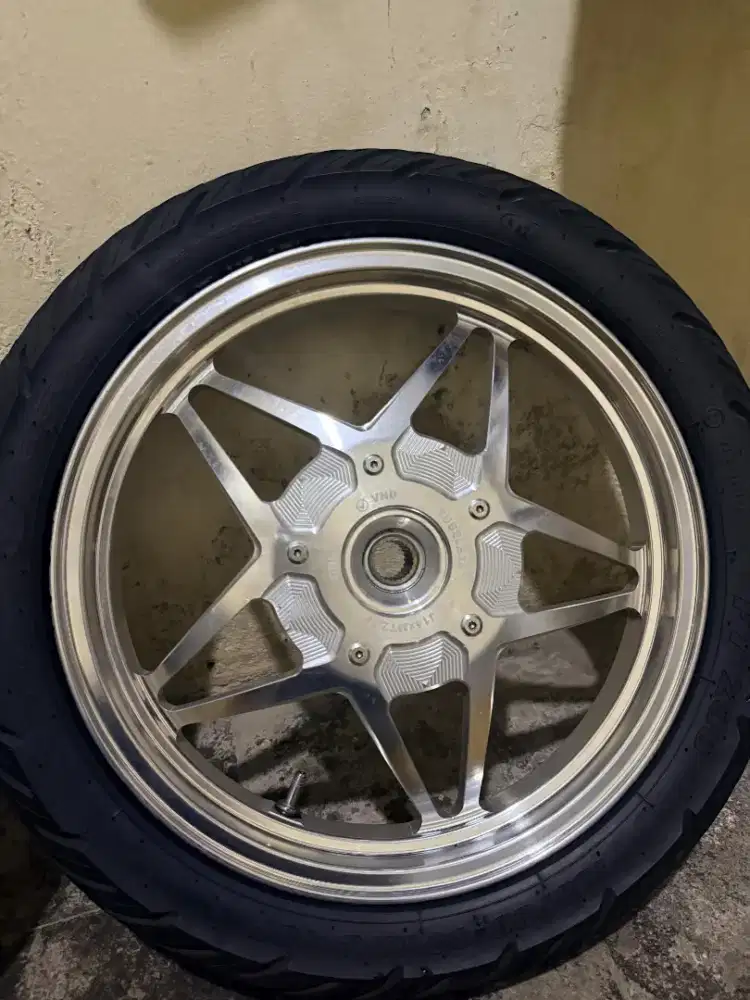 Velg Vnd R14 Vario 125 gen2 remove